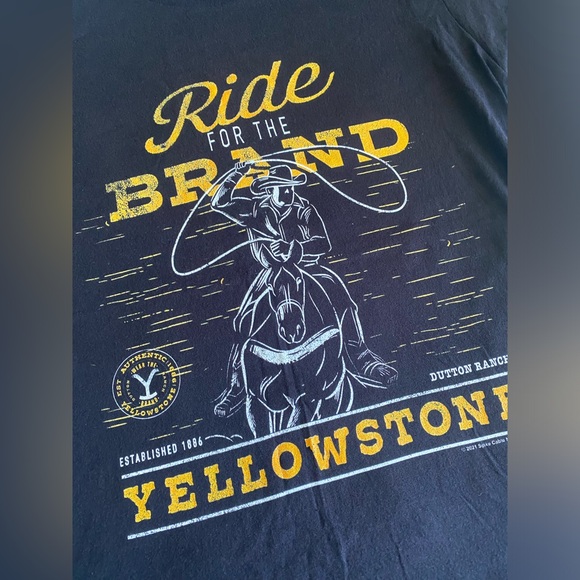 Yellowstone Graphic T-Shirt - Picture 1 of 5